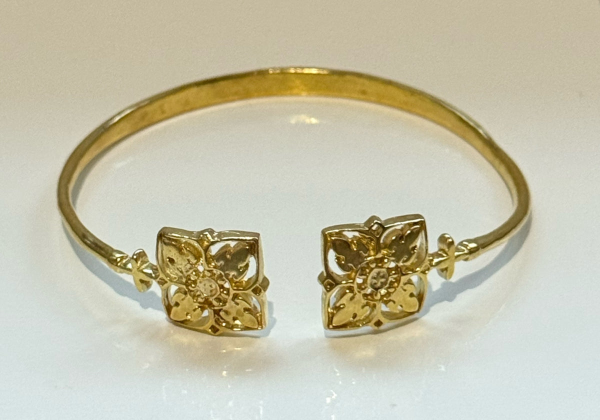 Kbach Pka Chan Bangle