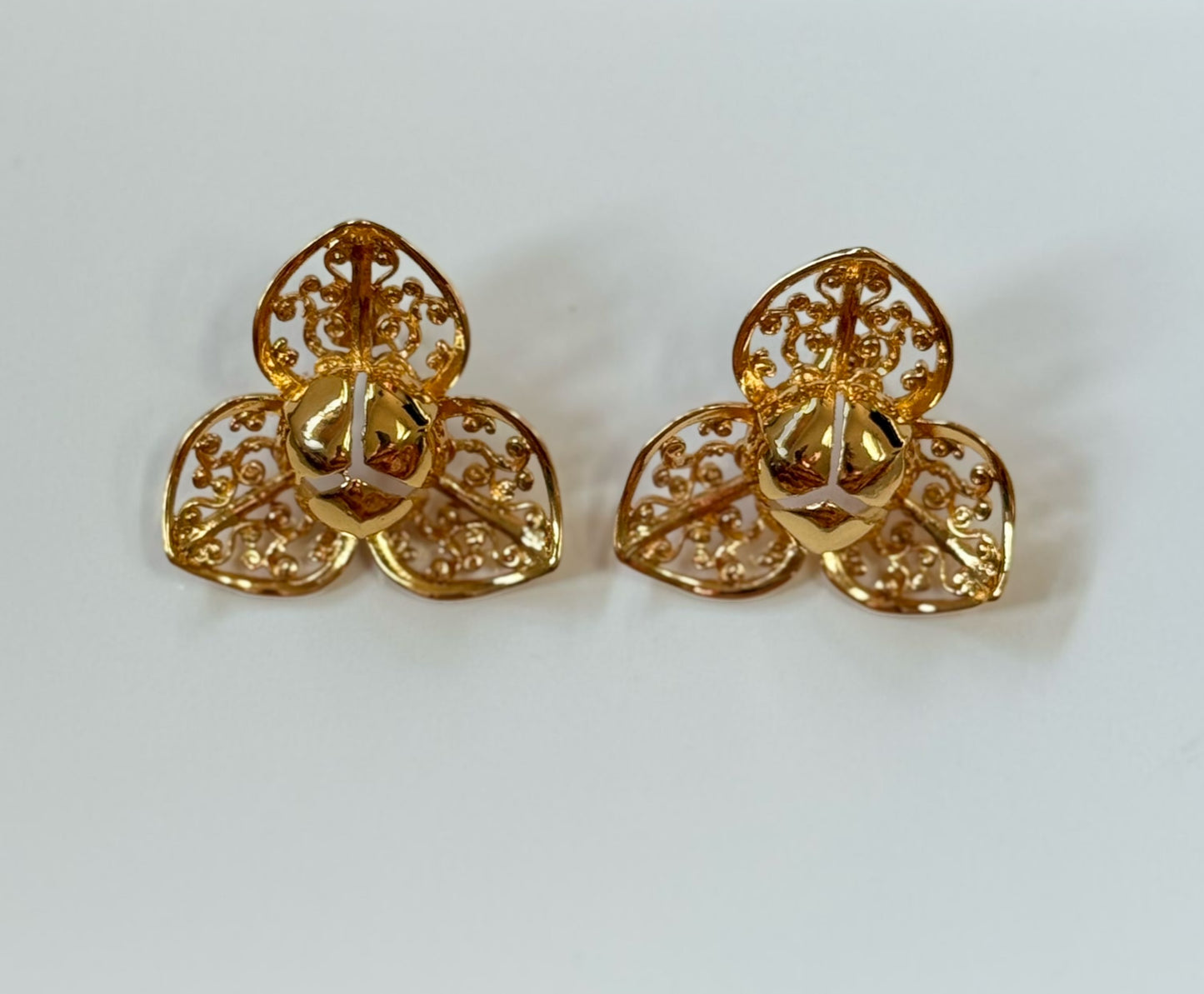 Renlysa Rumdoul Earrings | Kbach Khmer