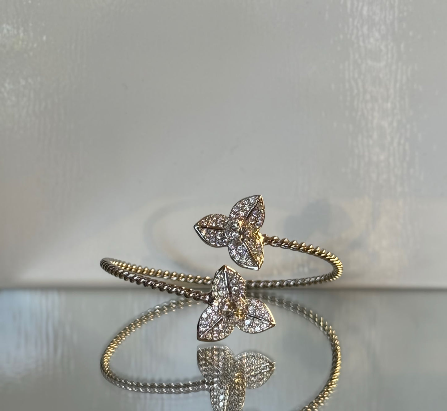 Pka Rumdoul Bangle in Silver