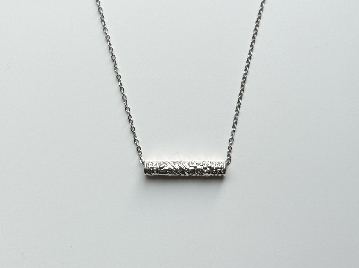 Decorative Ka'ta Necklace in Silver